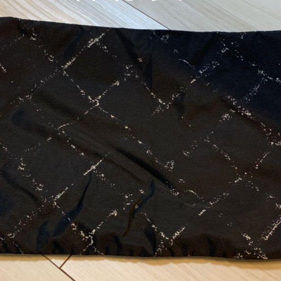 Gorgeous CHANEL Black Shoulder bag, Travel Line - Picture 6 of 8